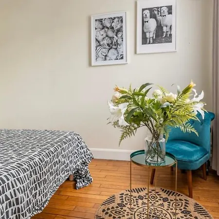 Suites Lyon Apartment *